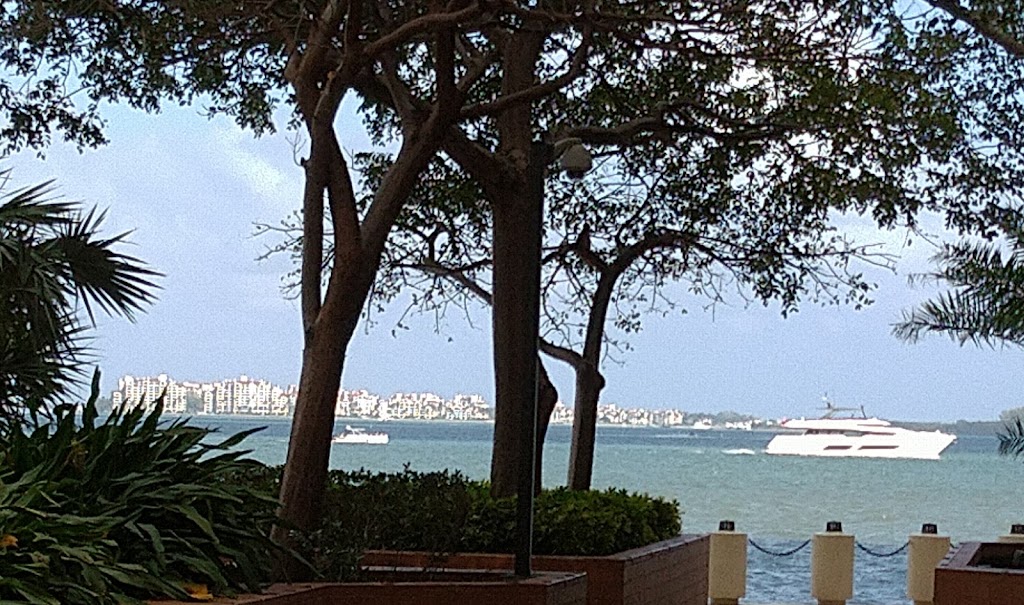 Au Bon Pain | bakery | 1001 Brickell Bay Dr, Miami, FL 33131, USA | 3053750332 OR +1 305-375-0332