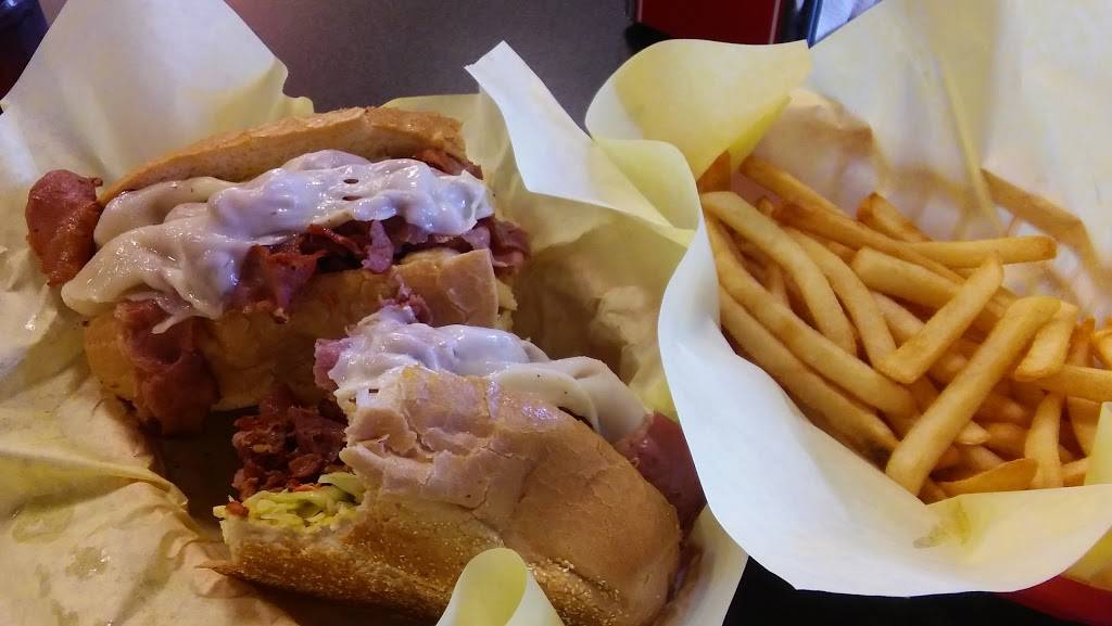 Corner Deli | meal takeaway | 980 Ontario Mills Dr, Ontario, CA 91764, USA | 9099878352 OR +1 909-987-8352