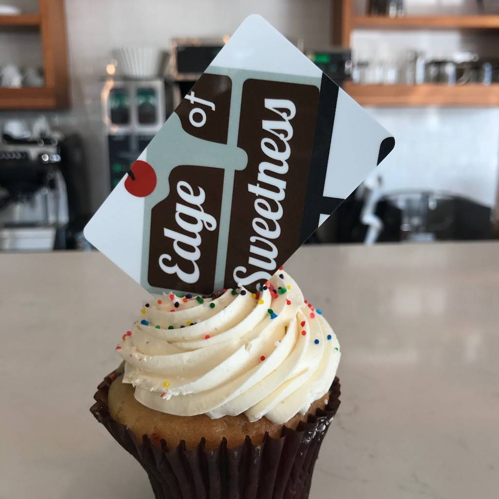 Edge of Sweetness Bakery and Cafe | bakery | 6034 N Broadway, Chicago, IL 60660, USA | 7735649683 OR +1 773-564-9683