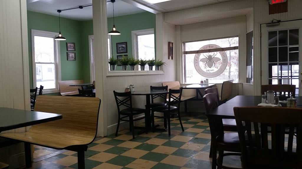 Busy Bee | restaurant | 226 Gilman Ave, Marietta, OH 45750, USA | 7403733755 OR +1 740-373-3755