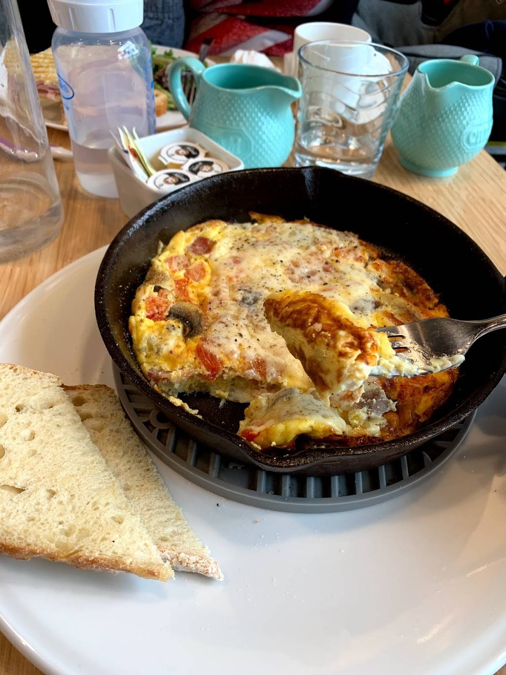 Café Hiraeth | restaurant | 2900 Gibford Dr #114, Ottawa, ON K1V 1C3, Canada | 6136958168 OR +1 613-695-8168