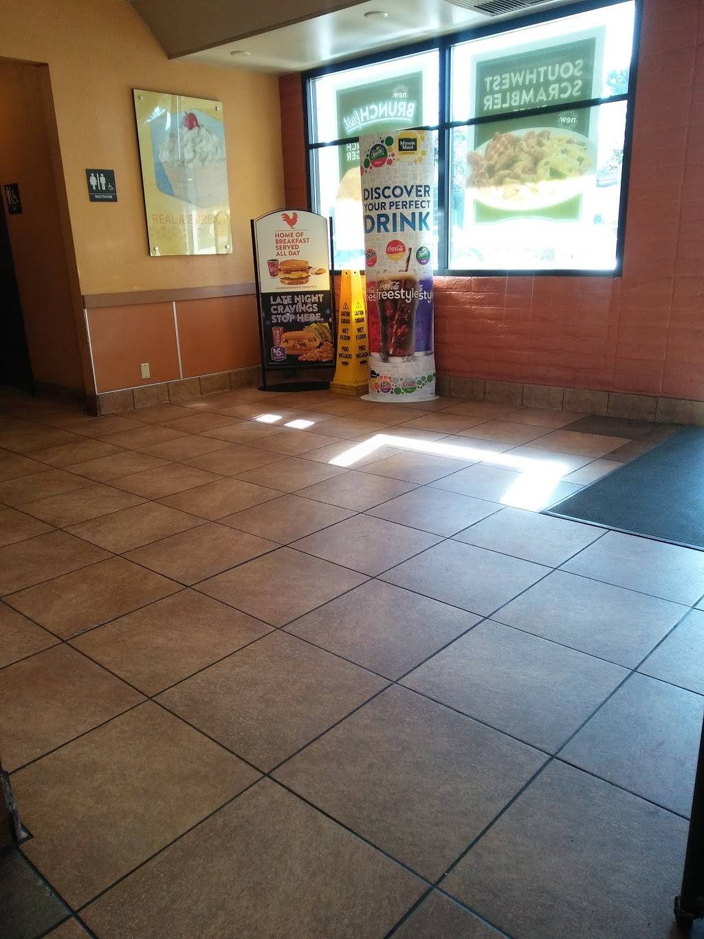 Jack in the Box | restaurant | 3955 Alhambra Ave, Martinez, CA 94553, USA | 9252292288 OR +1 925-229-2288