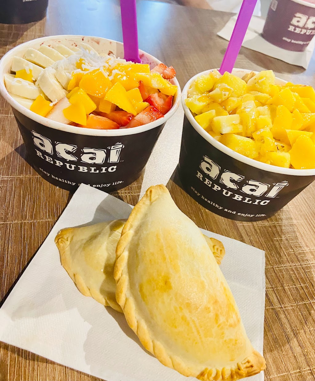 Acai Republic | bakery | 26861 Trabuco Rd Suite F, Mission Viejo, CA 92691, USA | 7142710184 OR +1 714-271-0184