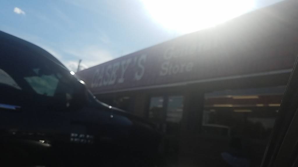 Caseys | restaurant | 820 Lincoln St, Auburn, IL 62615, USA | 2174386468 OR +1 217-438-6468