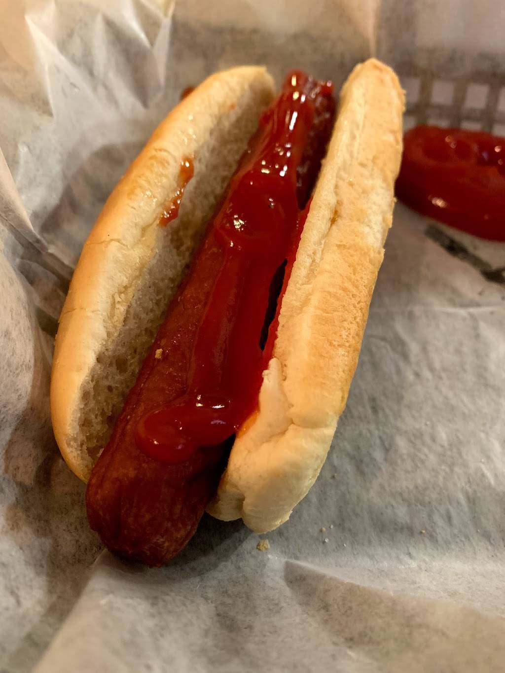 Joes Famous Wings & Wieners | restaurant | 1802, 56 W Main St, Leola, PA 17540, USA | 7175560676 OR +1 717-556-0676