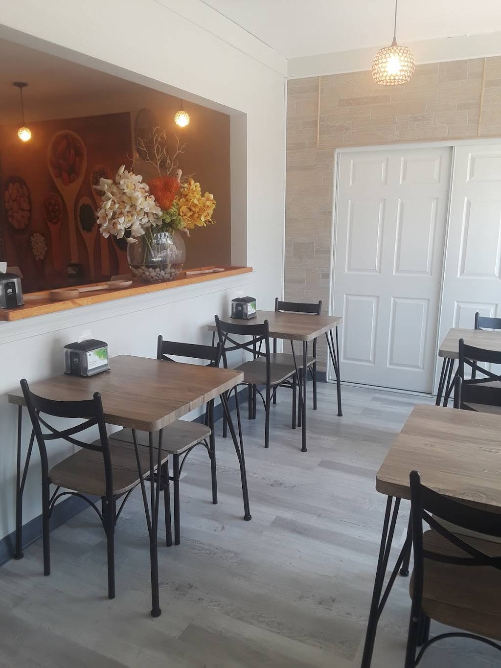 Wood N Spoon-Royal Palm Pointe | restaurant | 97 Royal Palm Pointe, Vero Beach, FL 32960, USA | 7729251662 OR +1 772-925-1662