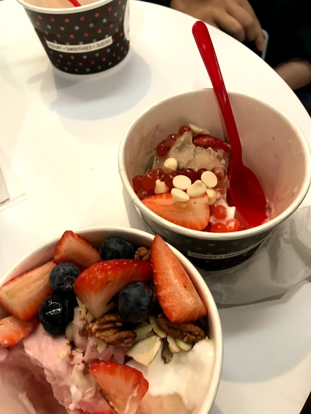 Red Mango | restaurant | 364 Maine Mall Rd, South Portland, ME 04106, USA | 2078993699 OR +1 207-899-3699