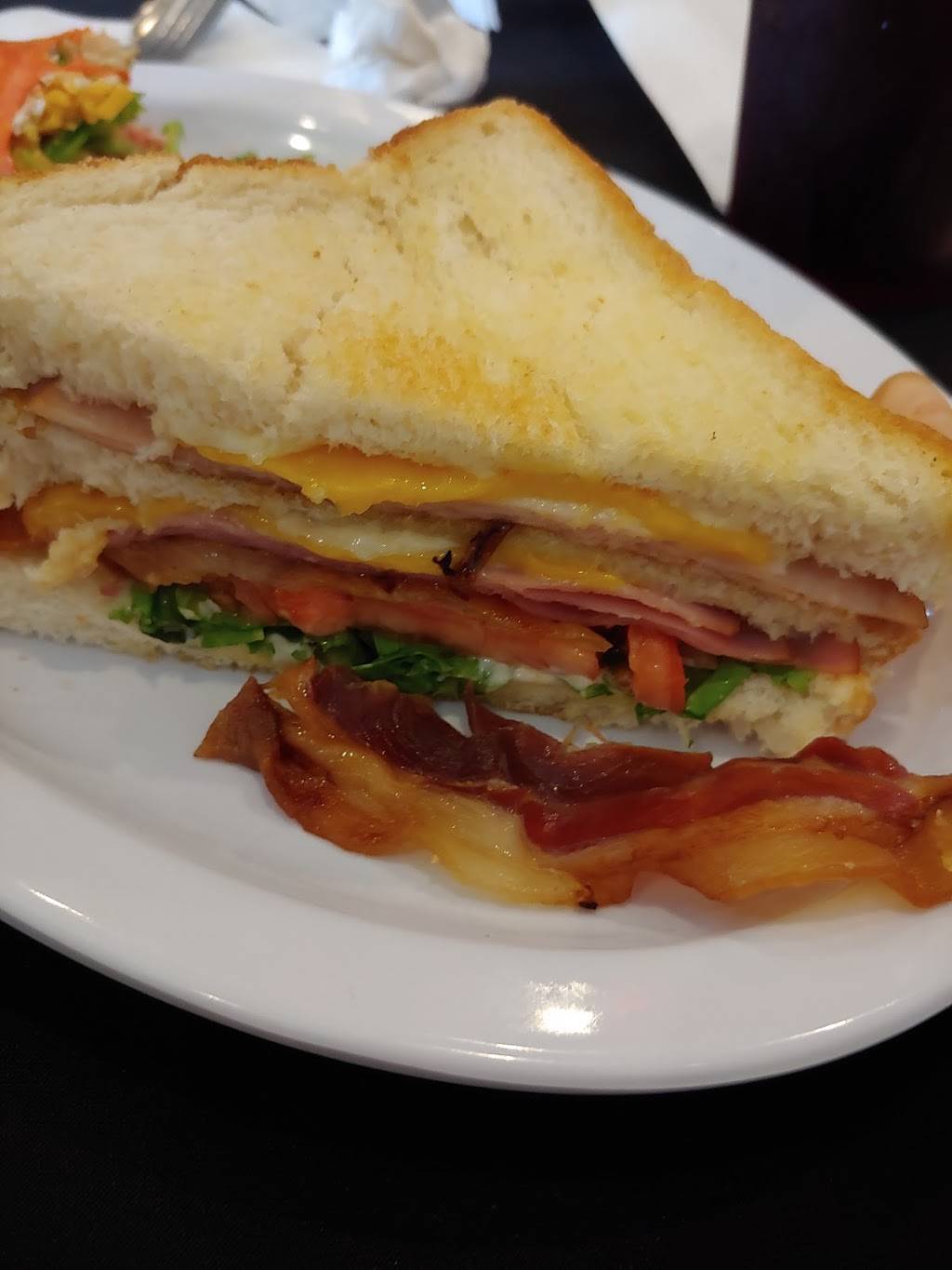 Lanes Corner Cafe | restaurant | 7743 LA-1, Addis, LA 70710, USA | 2259993032 OR +1 225-999-3032