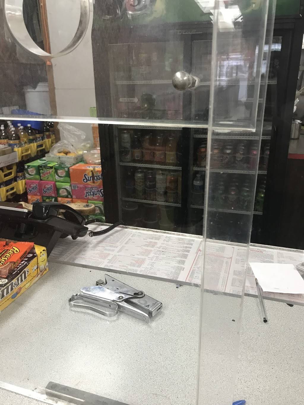 Golden China Restaurant | restaurant | 4620 St Barnabas Rd suite # b, Marlow Heights, MD 20748, USA | 3014233530 OR +1 301-423-3530