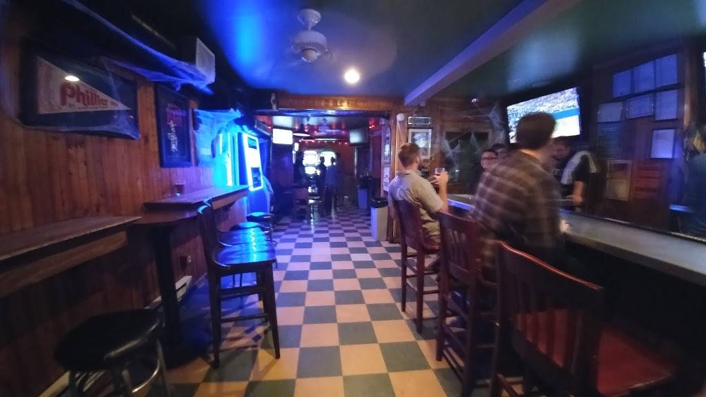 Pitchers Pub | meal takeaway | 4326 Main St, Philadelphia, PA 19127, USA | 2154871370 OR +1 215-487-1370