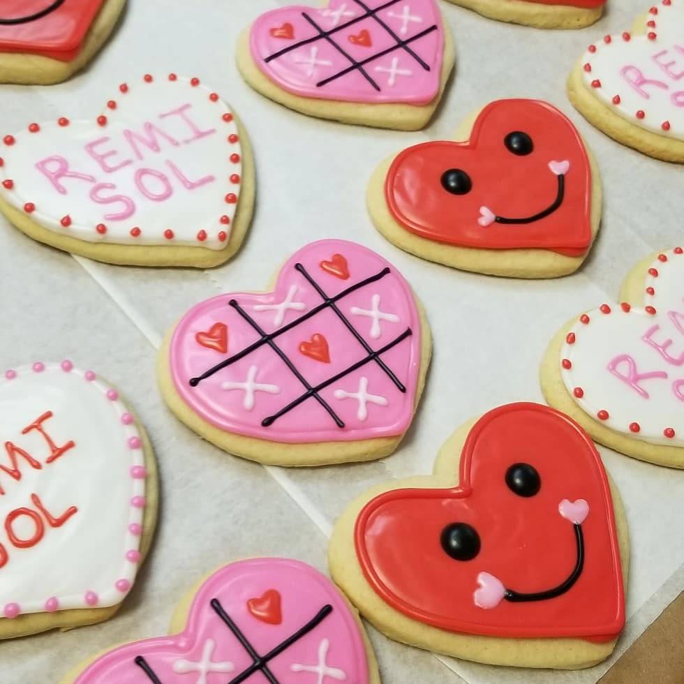 Heathers Custom Cakes | restaurant | 970 W Broadway St, Bradley, IL 60915, USA | 8153044181 OR +1 815-304-4181