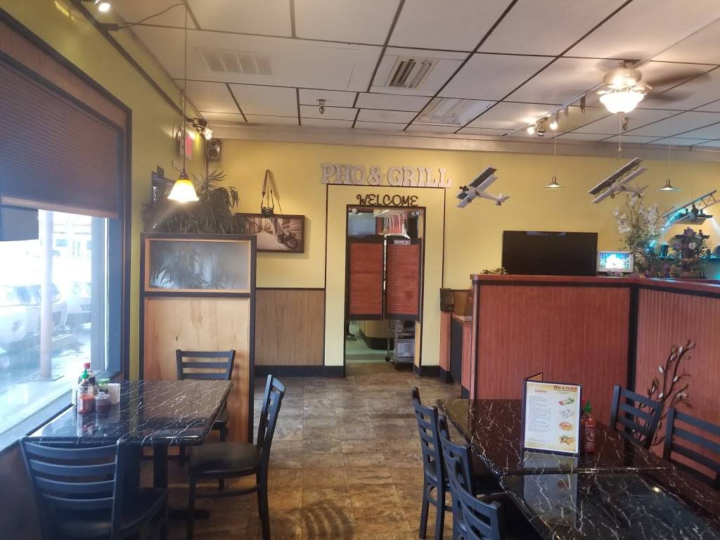 pho & Grill | restaurant | 8809 Jewel Lake Rd, Anchorage, AK 99502, USA | 9078681881 OR +1 907-868-1881