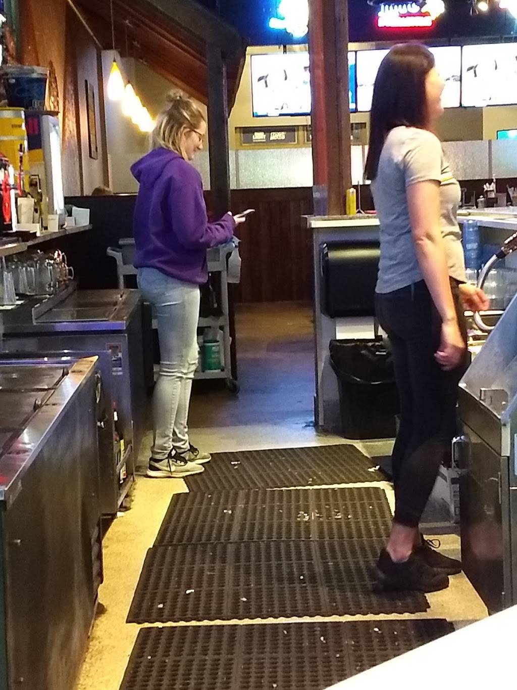 Atomic Star Tavern | restaurant | 12 Civic Center Plaza #1675, Mankato, MN 56001, USA | 5077200200 OR +1 507-720-0200