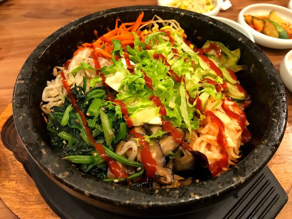 Mamas Restaurant Korean BBQ | restaurant | 2630 E 10th St, Bloomington, IN 47408, USA | 8123338071 OR +1 812-333-8071