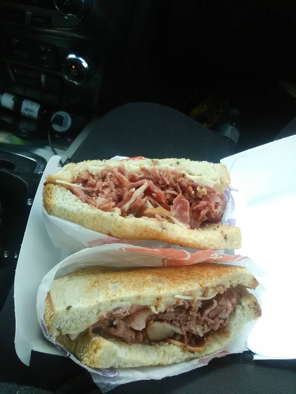 Wienerschnitzel | restaurant | 1400 E Noble Ave, Visalia, CA 93292, USA | 5597472523 OR +1 559-747-2523