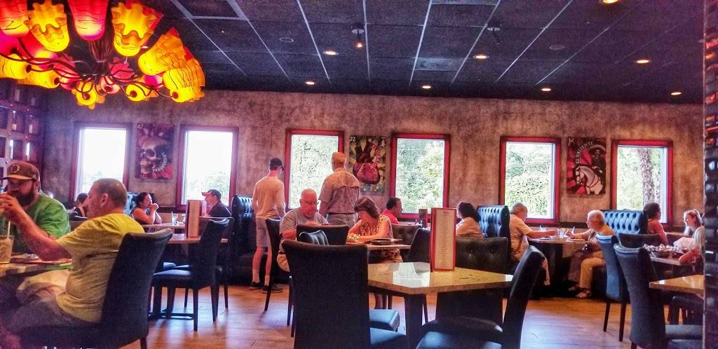 La Santa Tacos and Tequilas | restaurant | 386 Middlesex Rd, Tyngsborough, MA 01879, USA | 9782265665 OR +1 978-226-5665