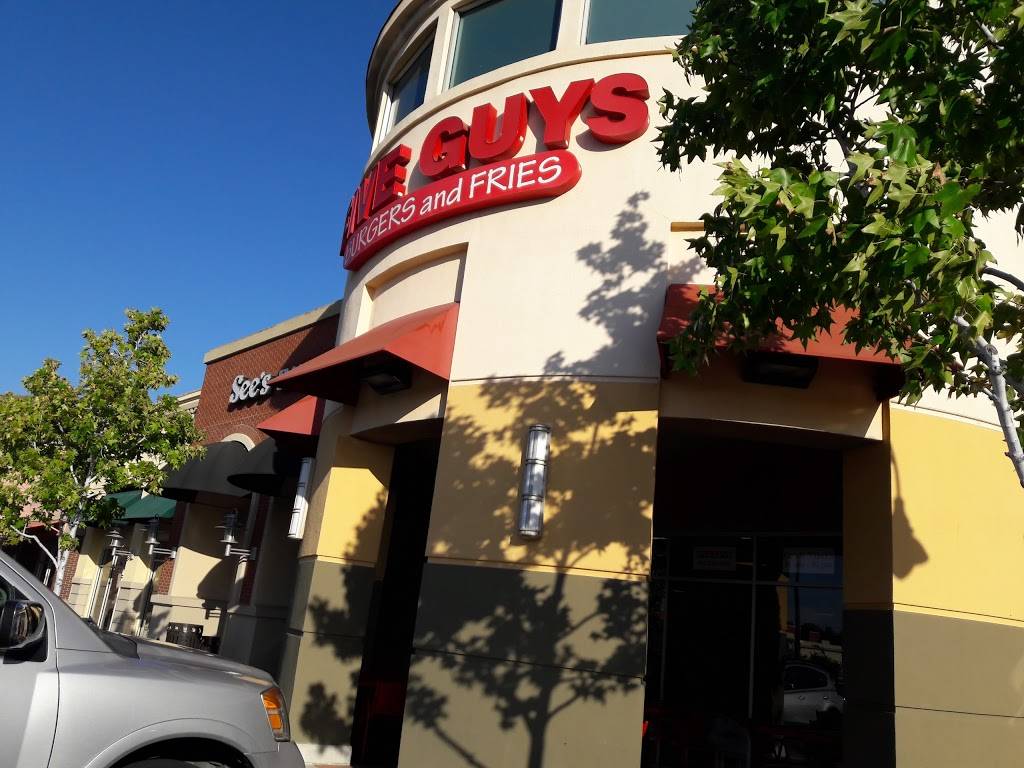 Five Guys | meal takeaway | 2690 Tuscany St, Corona, CA 92881, USA | 9512800555 OR +1 951-280-0555