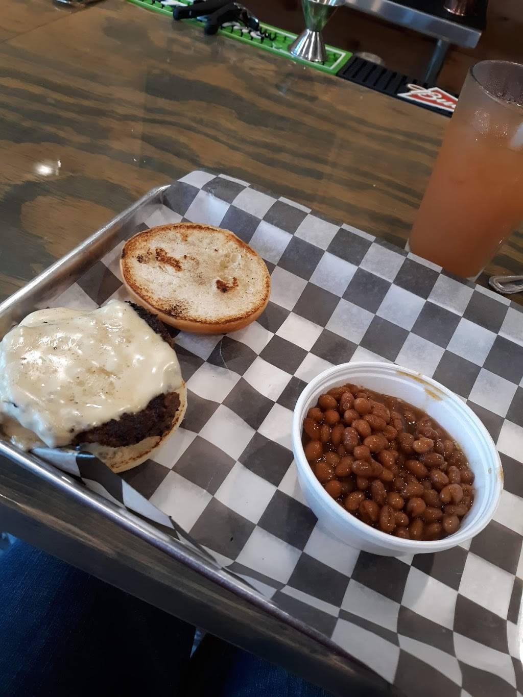 Cow Tippers Burger Company | restaurant | 216 N Madison Ave, Douglas, GA 31533, USA | 9122921479 OR +1 912-292-1479