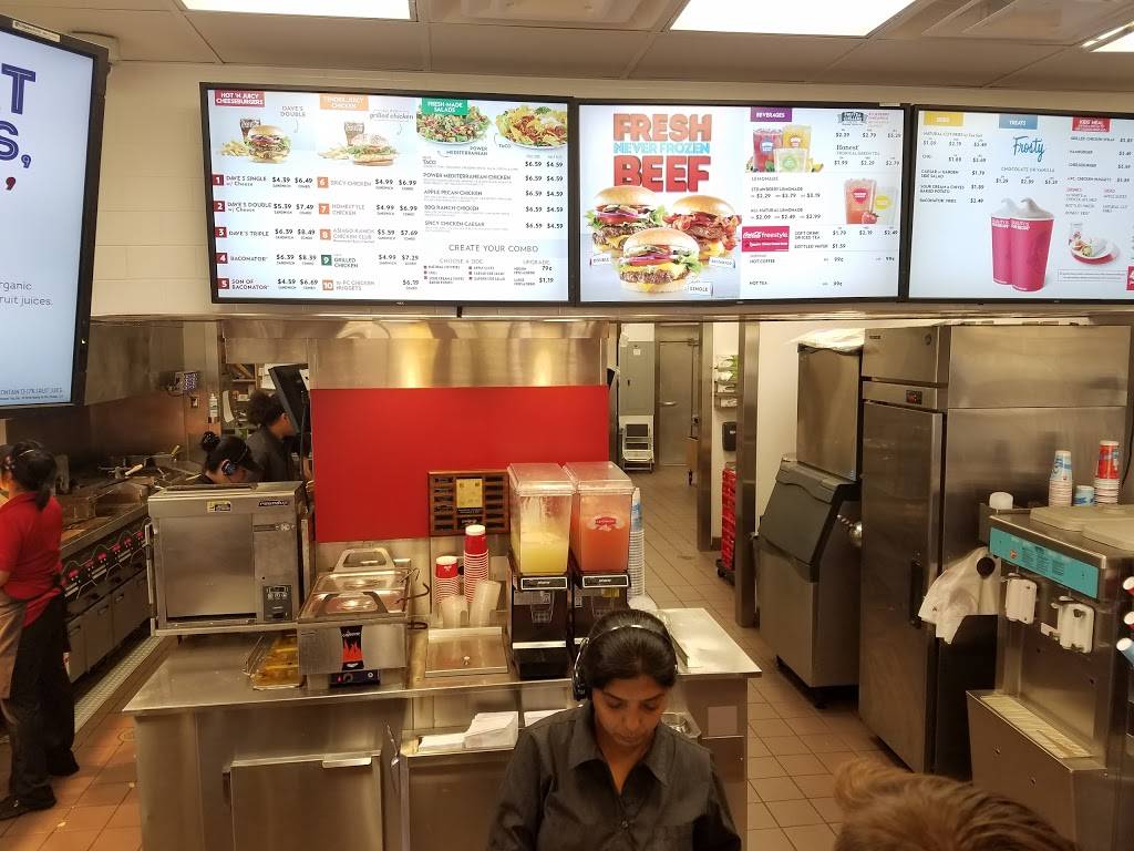 Wendys | restaurant | 9365 Hepburn St, Highlands Ranch, CO 80129, USA | 7203482906 OR +1 720-348-2906