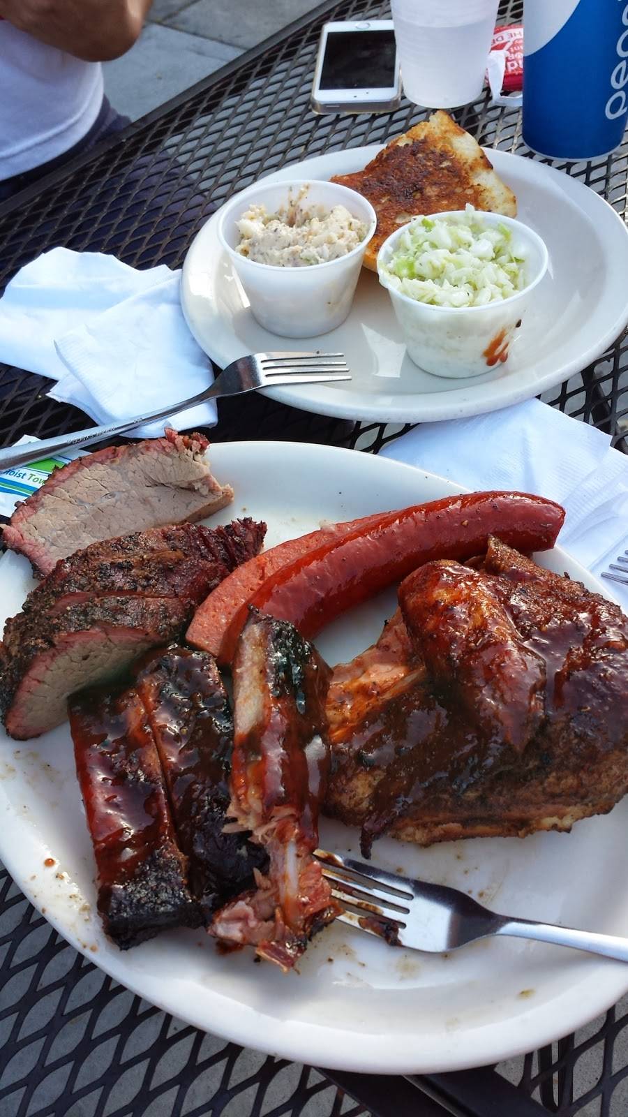 Mission St. BBQ | restaurant | 1618 Mission St, Santa Cruz, CA 95060, USA | 8314582222 OR +1 831-458-2222