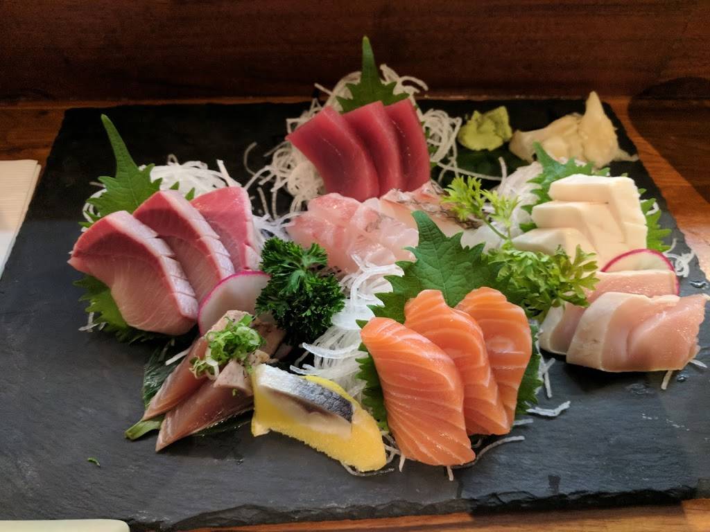 Satomi Sushi | restaurant | 5026 Mowry Ave, Fremont, CA 94538, USA | 5105050360 OR +1 510-505-0360