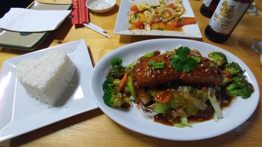 Thai Sushi America | night club | 925 N Bay St, Eustis, FL 32726, USA | 3523571949 OR +1 352-357-1949