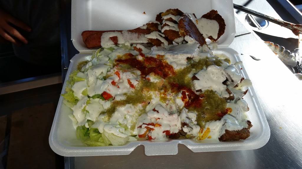 Shahs Halal Food | restaurant | 14th Ave & 132nd St, College Point, NY 11356, USA | 3473810411 OR +1 347-381-0411