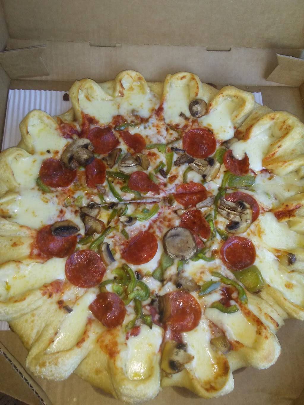 Pizza Hut | meal takeaway | 2485 S Main St, Harrisonburg, VA 22801, USA | 5404331821 OR +1 540-433-1821