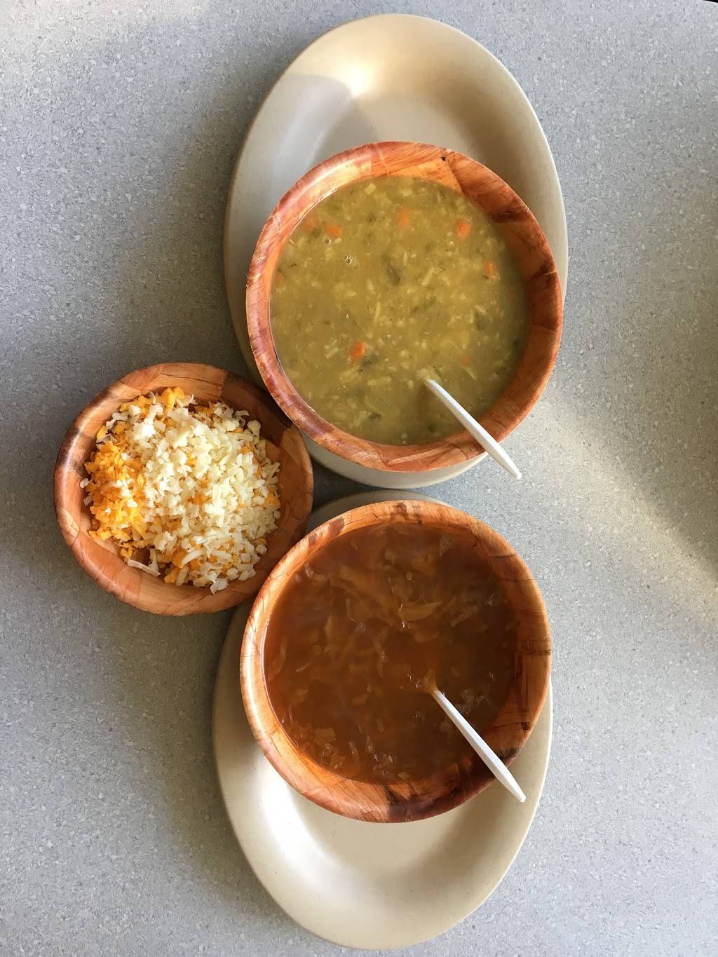 Issis Place | meal takeaway | 14431 Cedar Rd, Cleveland, OH 44121, USA | 2162919600 OR +1 216-291-9600