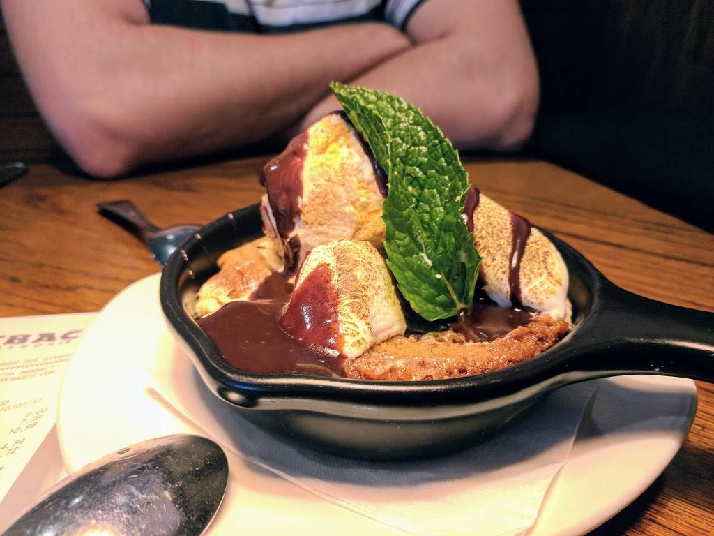 Outback Steakhouse | restaurant | 3210 Berlin Turnpike, Newington, CT 06111, USA | 8606660002 OR +1 860-666-0002