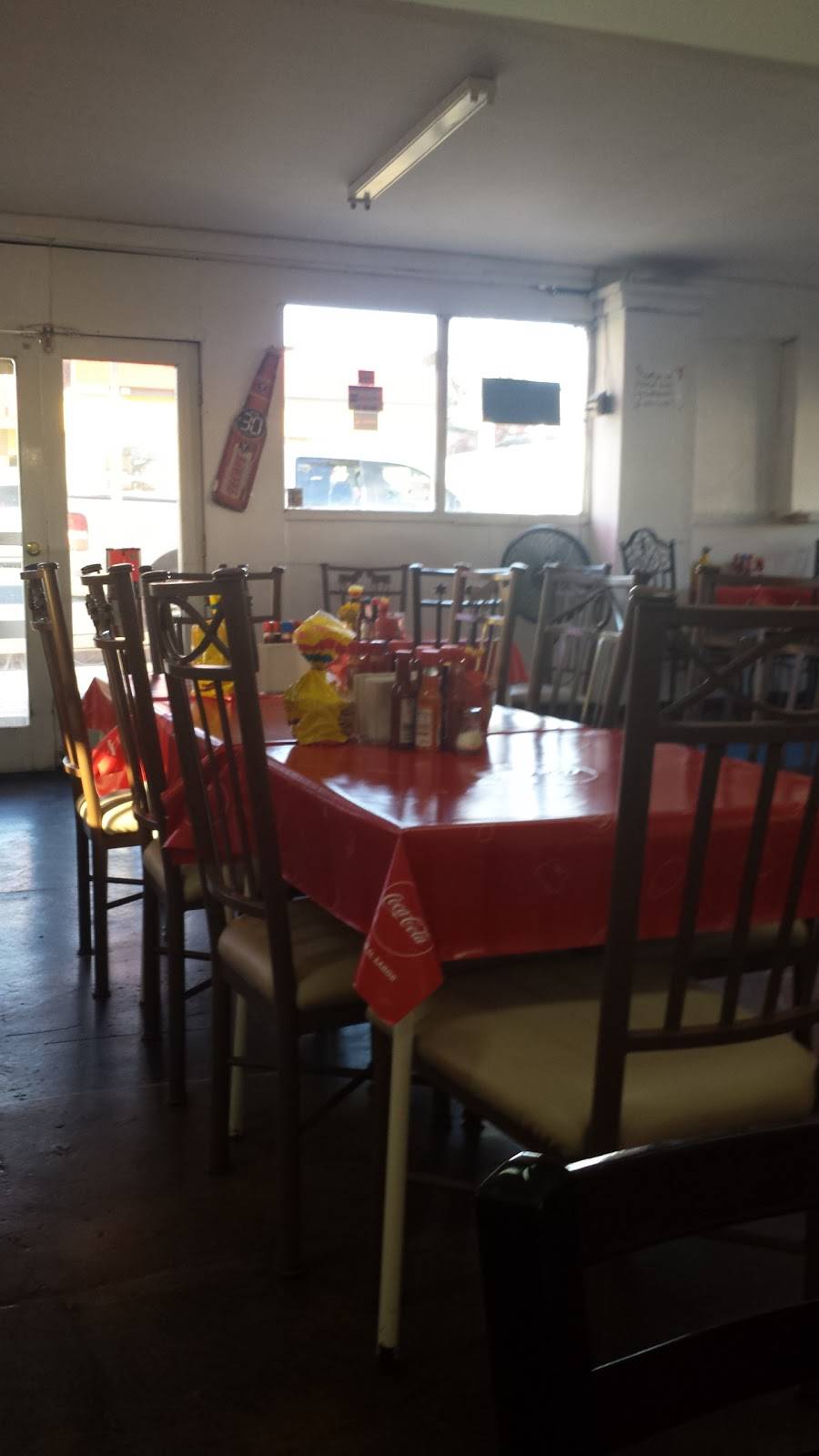 Mariscos Sonora Querida | restaurant | Av Revolución 220, Primera, 21400 Tecate, B.C., Mexico | 016656545734 OR +52 665 654 5734