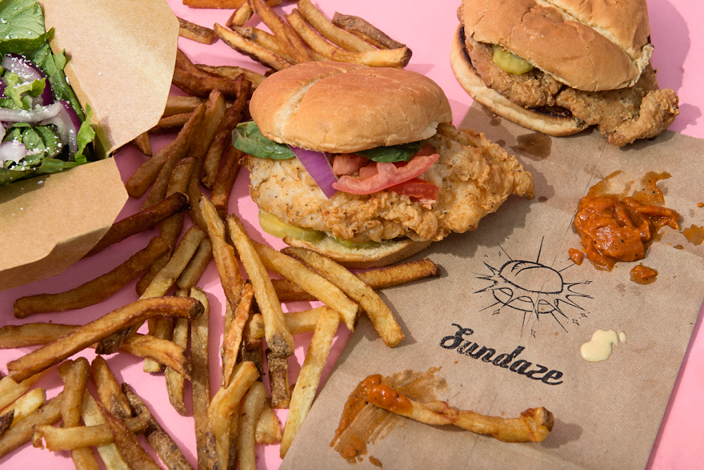 Sundaze | restaurant | 4304 Clawson Rd, Austin, TX 78704, USA | 5129991988 OR +1 512-999-1988