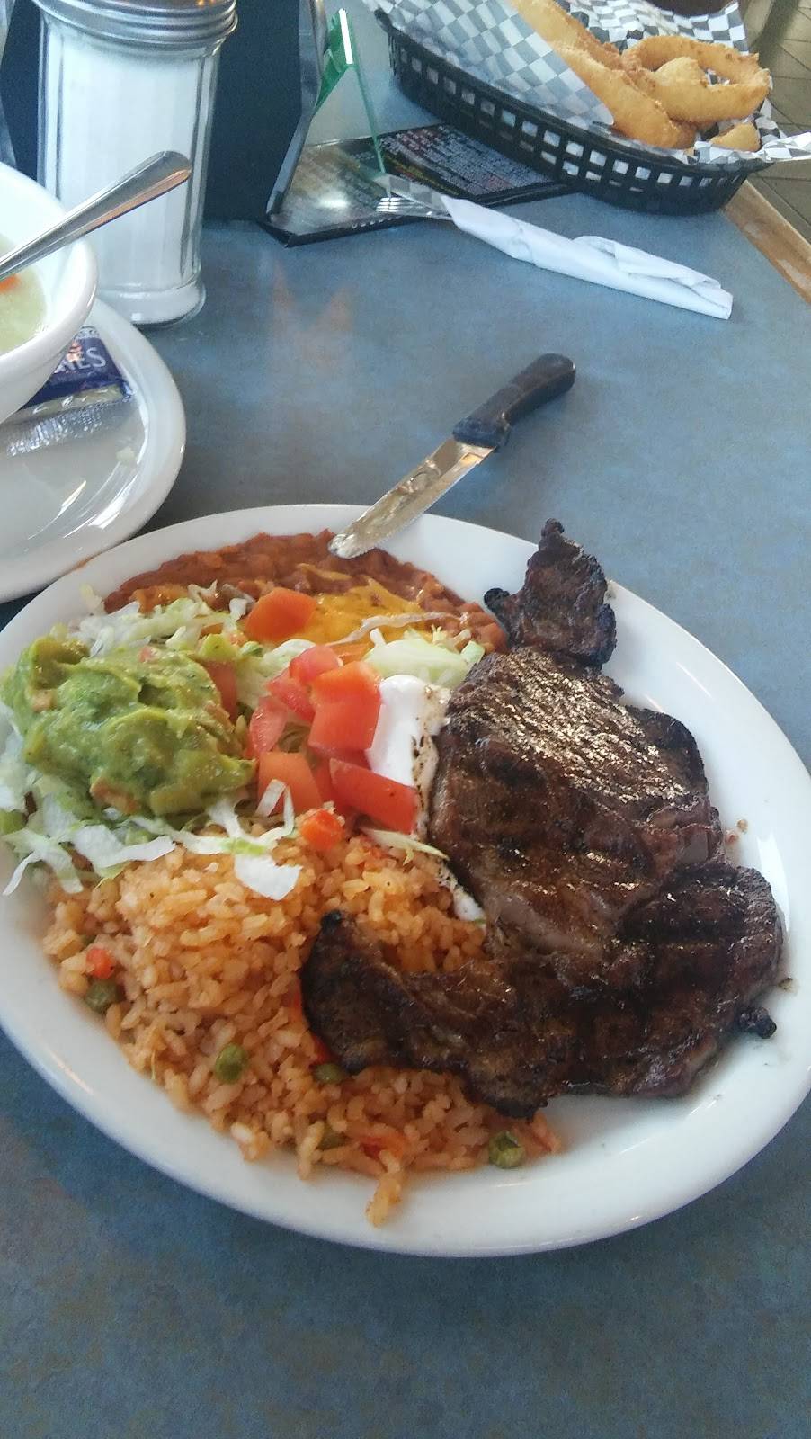 Toms Place | restaurant | 221 W Orangethorpe Ave, Placentia, CA 92870, USA | 7145281977 OR +1 714-528-1977