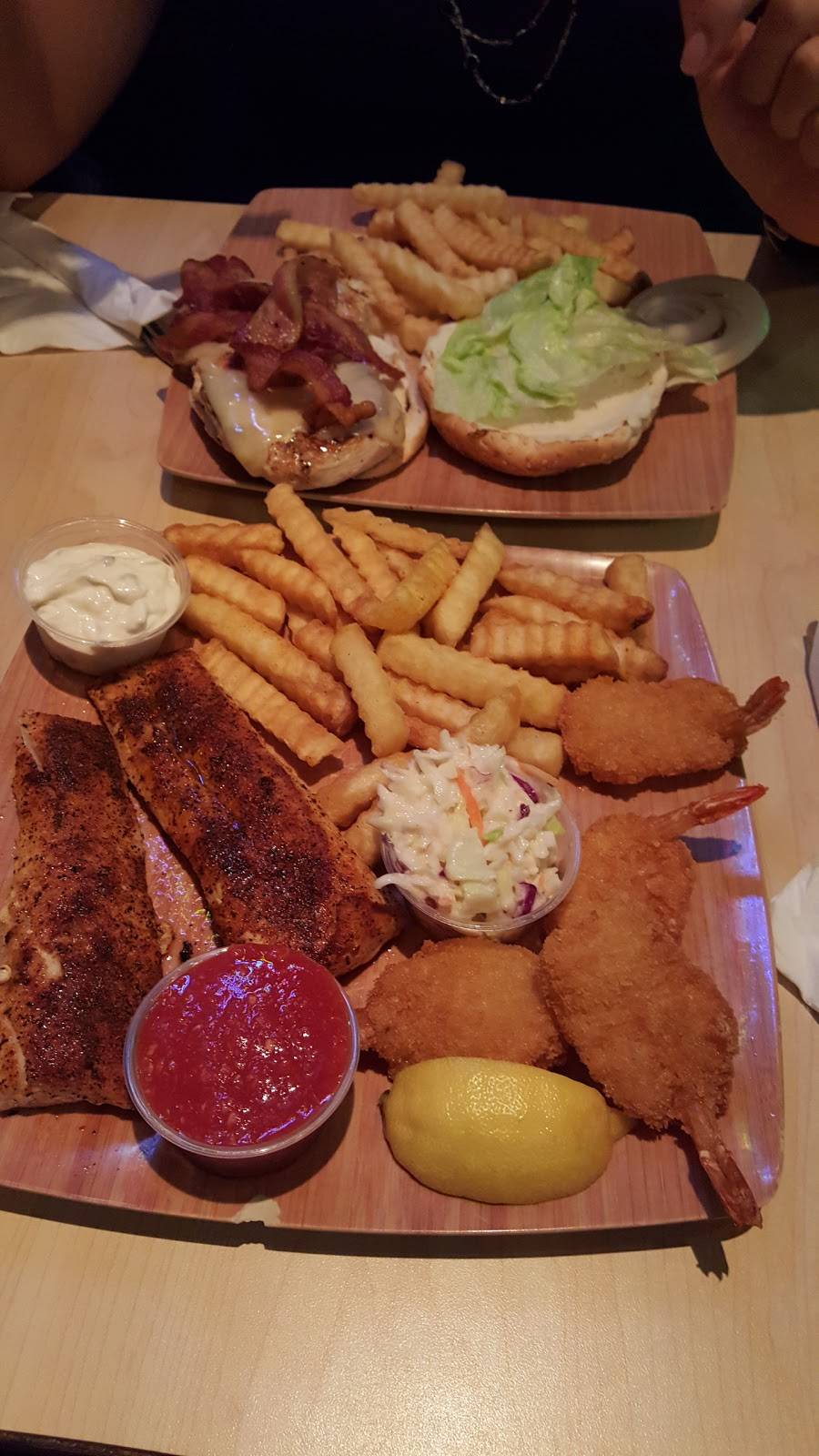 Rickeys Restaurant & Sports Bar | restaurant | 4799 Hollywood Blvd, Hollywood, FL 33021, USA | 9549661429 OR +1 954-966-1429