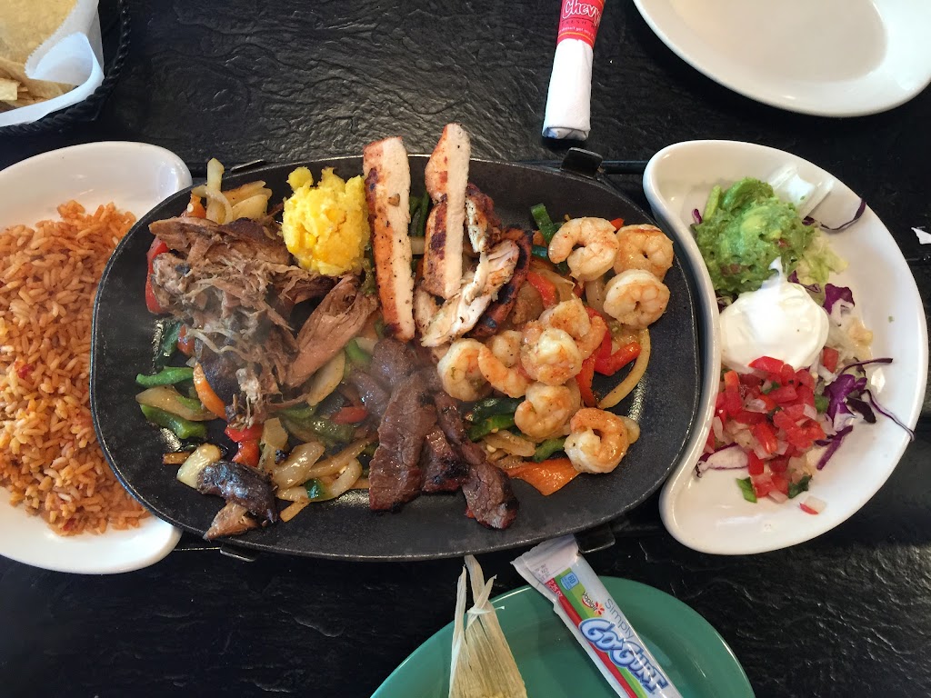 Chevys | restaurant | 3678 S, 3678 Lake Tahoe Blvd, South Lake Tahoe, CA 96150, USA | 5305421741 OR +1 530-542-1741