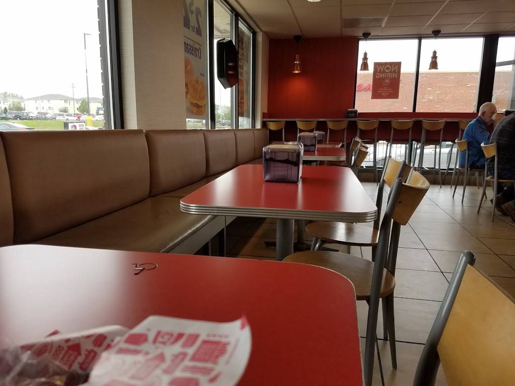 Jack in the Box | restaurant | 9970 Kennerly Rd, St. Louis, MO 63128, USA | 3148422180 OR +1 314-842-2180
