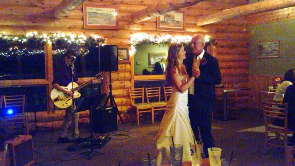 Gnarly Oak Restaurant | restaurant | 15750 Old Q Rd, Blanchardville, WI 53516, USA | 6085433663 OR +1 608-543-3663