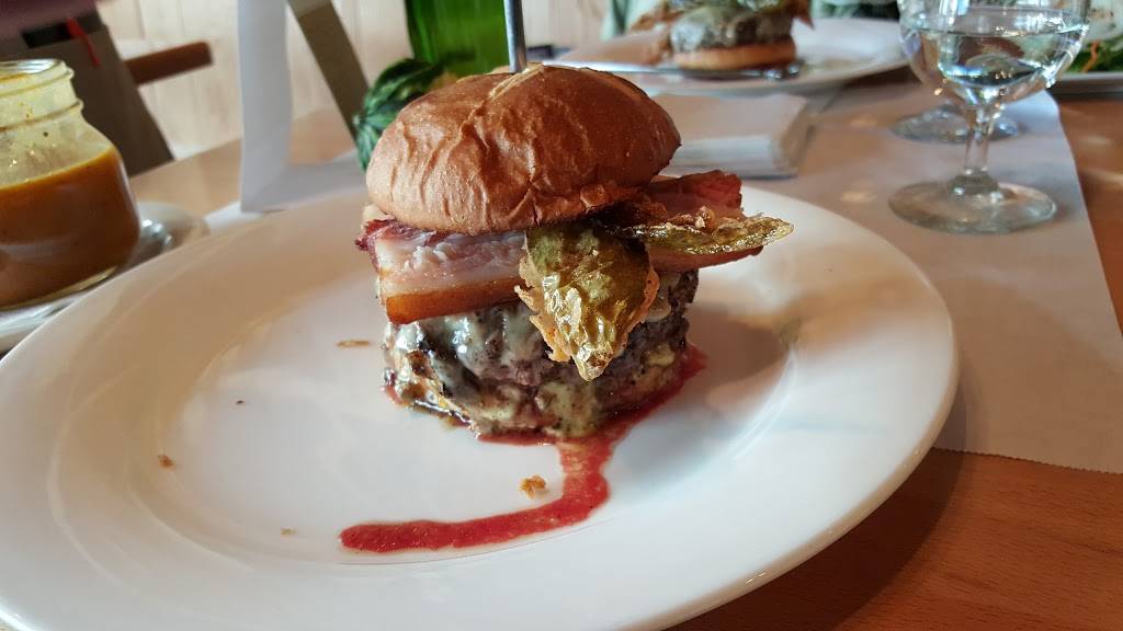 Barley & Rye Bistro | restaurant | 1320 5th Ave, Moline, IL 61265, USA | 3097571557 OR +1 309-757-1557