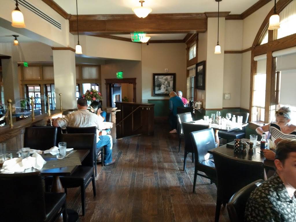 Cedrics Tavern | restaurant | 1 Lodge St, Asheville, NC 28803, USA | 8282251320 OR +1 828-225-1320