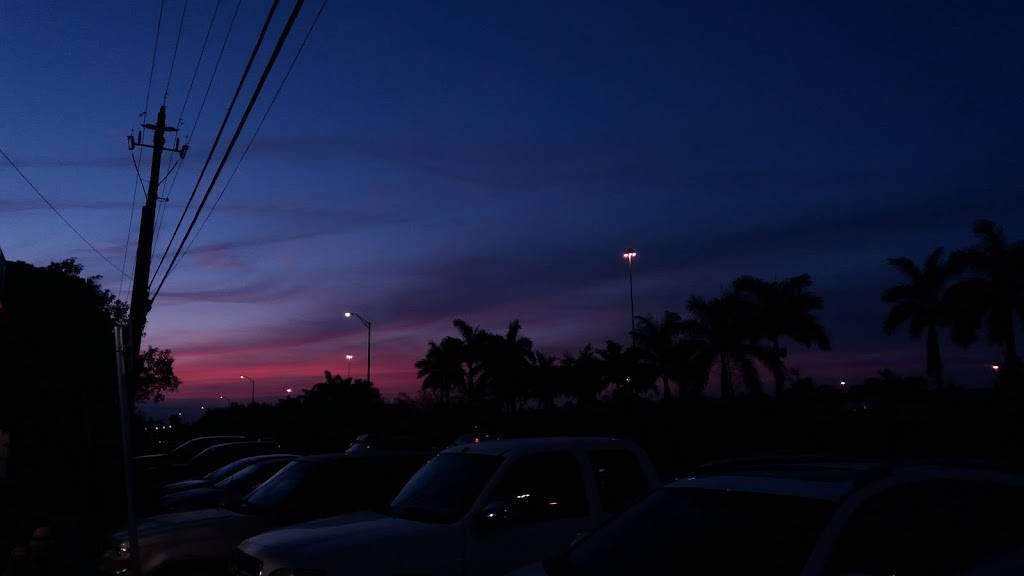 Los Paraguas | restaurant | 8740 W 30th Ct, Hialeah, FL 33018, USA | 3055587866 OR +1 305-558-7866