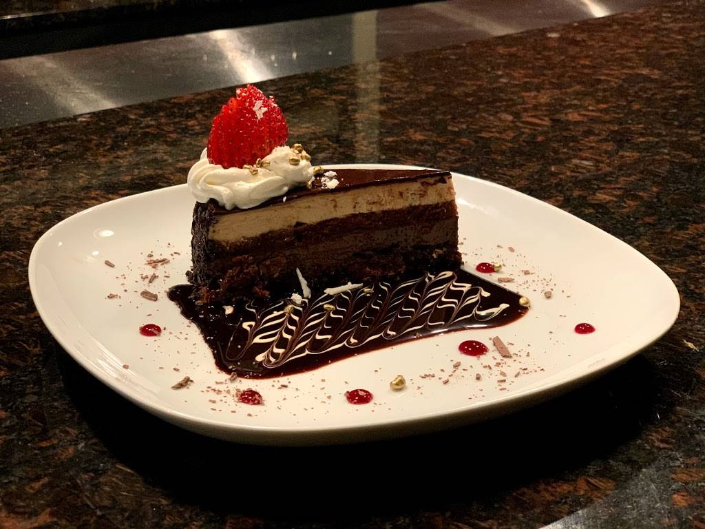 Lucianna’s Steakhouse | restaurant | 3331 Plaza Way, Waldorf, MD 20603, USA | 3013748241 OR +1 301-374-8241