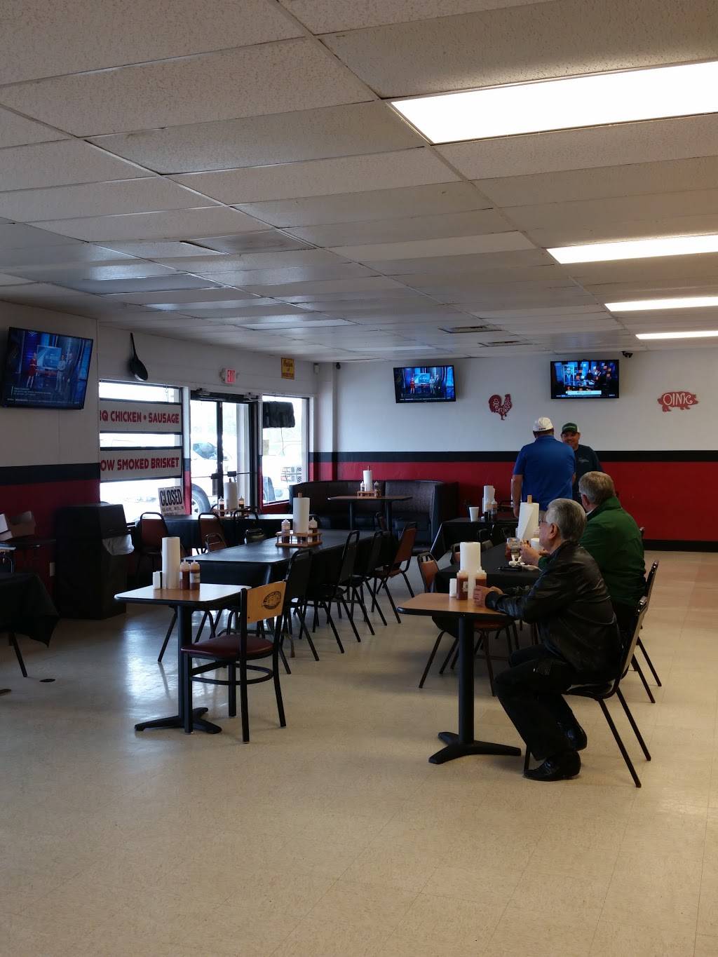 Chasin Tail BBQ | restaurant | 601 S Lake Dallas Dr, Lake Dallas, TX 75065, USA | 9403210524 OR +1 940-321-0524