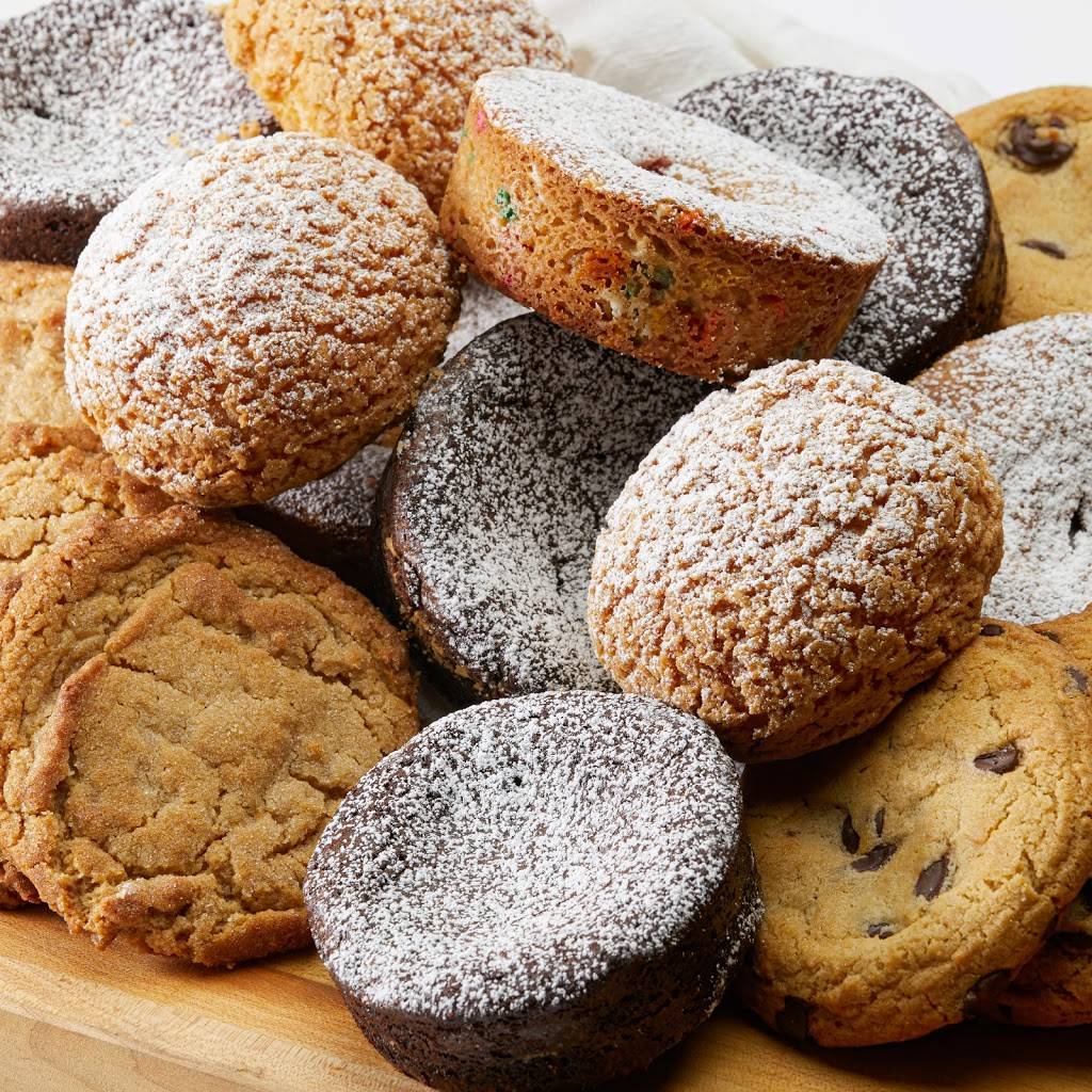 Dairyland Old-Fashioned Hamburgers | restaurant | 924 E Rawson Ave, Oak Creek, WI 53154, USA | 4145315772 OR +1 414-531-5772