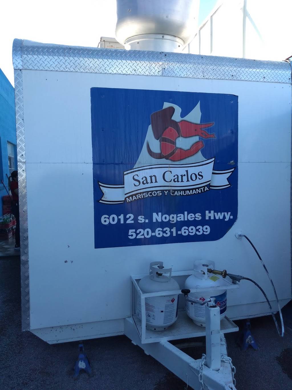 San Carlos Mariscos Y Cahuamanta | restaurant | 6102 S Nogales Hwy, Tucson, AZ 85706, USA | 5206316939 OR +1 520-631-6939