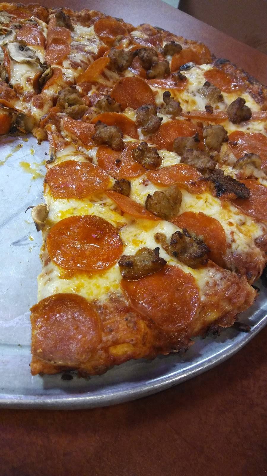 Round Table Pizza | meal delivery | 140 Browns Valley Pkwy, Vacaville, CA 95688, USA | 7074517224 OR +1 707-451-7224