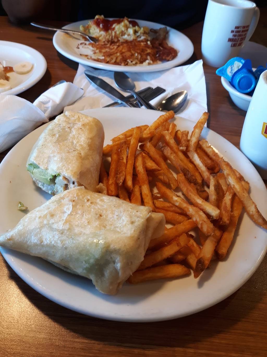 Dennys | restaurant | 1028 W Ave I, Lancaster, CA 93534, USA | 6619489630 OR +1 661-948-9630