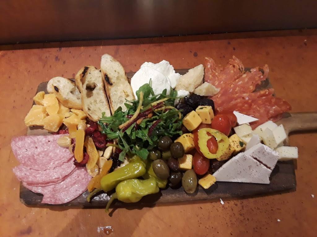 Andiamo Dearborn | restaurant | 21400 Michigan Ave, Dearborn, MI 48124, USA | 3133593300 OR +1 313-359-3300