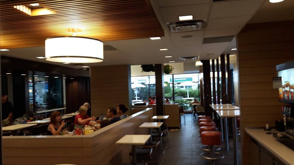 McDonalds | cafe | 870 Rue Principale, Granby, QC J2G 2Z2, Canada | 4503720992 OR +1 450-372-0992