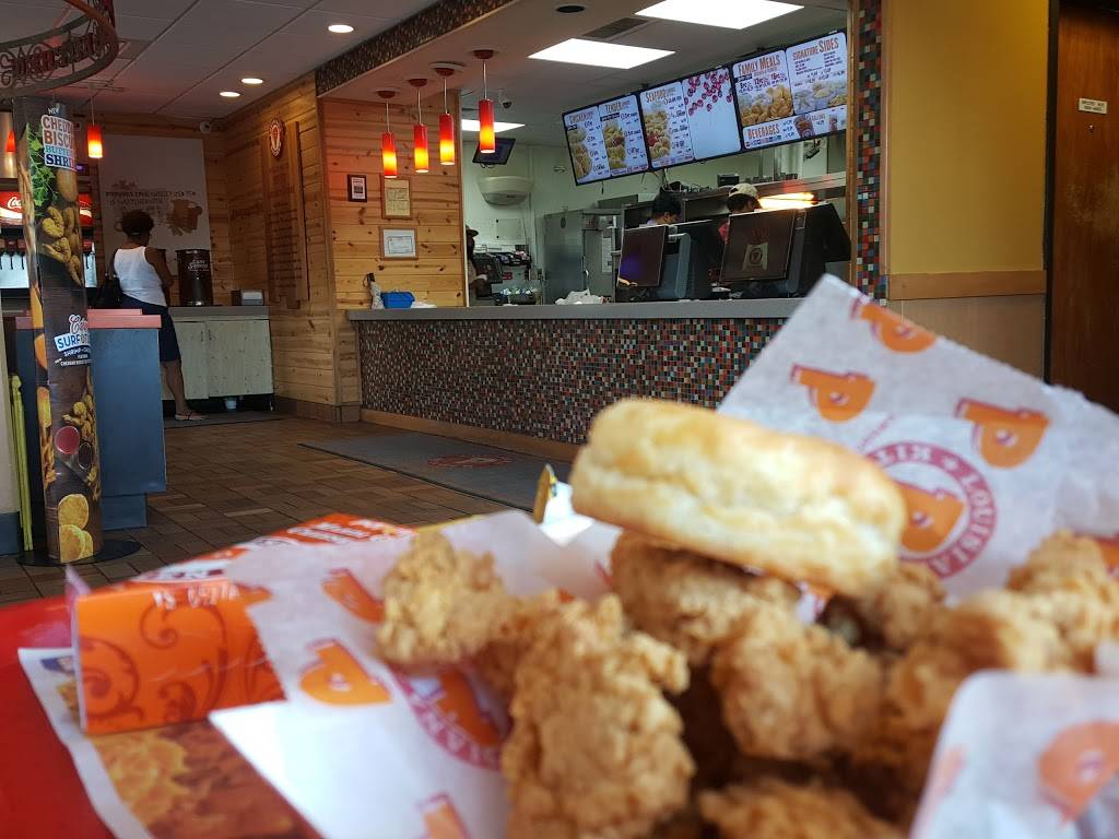Popeyes Louisiana Kitchen | restaurant | 914 Jefferson St, Nashville, TN 37208, USA | 6152447044 OR +1 615-244-7044