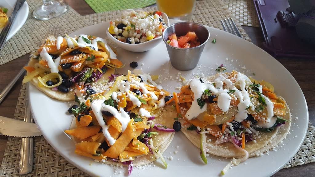 Lakes 23 Restaurant and Pub | restaurant | Watersedge Golf Course, 1100 Ramshorn Dr, Fremont, MI 49412, USA | 2313353330 OR +1 231-335-3330